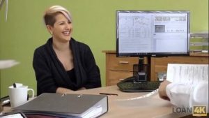 LOAN4K. Il sesso per soldi e la possibilita che rende la ragazza felice e ricca