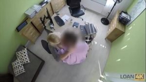 LOAN4K. L’ ammaliante Katy Rose ottiene credito grazie al giovane corpo sexy