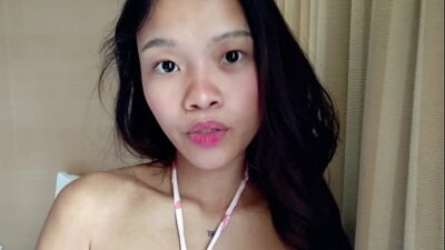 Lonely in the bed but still happy