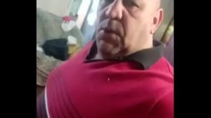 novinha do Facebook   vem transar com o coroa todos os dias  ela gosta  e  pede pra  ele gozar mu into na  bucetinha   gozar tanto ate escorrer leite