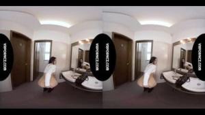 VR – Meeting in bathroom