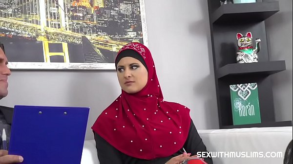 lawyer settles for fine muslim pussy