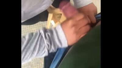 Nos conocimos en Badoo me jala la verga en un parque de la cdmx, mi puta quiere leerlos