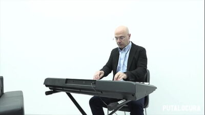 PutaLocura – Skinny estudiante Ohana Petite dominando y sometiendo a profesor viejo