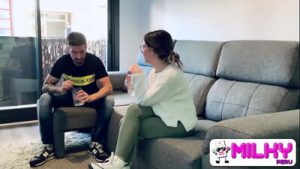 Es fácil ligar y follar a través de tinder?. Un fan te enseña como lo hizo… Encara messi!!!