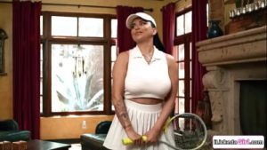 Lesbian teen stepdaughter scissoring with big tits stepmom