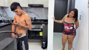 Mi madrastra me deja correrme en su culo a camibio de no contarle a nadie que soy un adicto a los videos XXX.