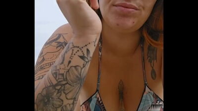 Estou usando calcinha na praia pra chamar atenção dos casados, e vê se encontro um pra me fude gostoso