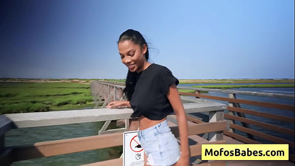 hot busty ebony girl rub he rshaved wet pussy in the car seducing he rfriend eden west charles dera