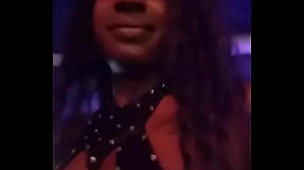 lakisha holmes live