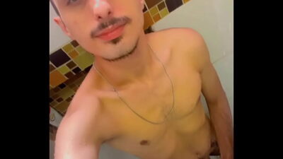 Masturbação quente no banheiro!