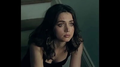 Mulheres de Touro – ANA DE ARMAS – Escada e Carro