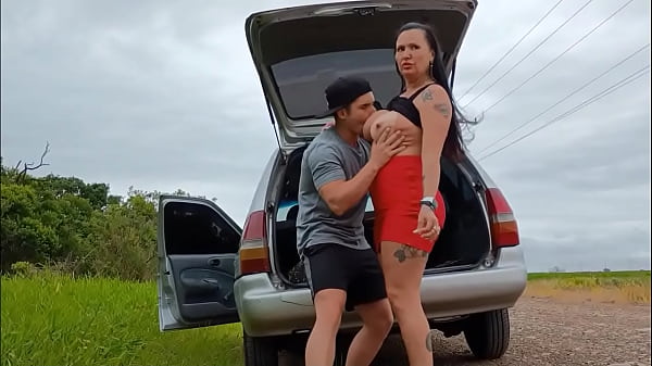quem disse que escort nao vira motel coroa gostosona e sarado curtindo a foda ao ar livre