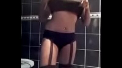 Mi Novia Colegiala Se Aburre Y Me Manda Su Pack