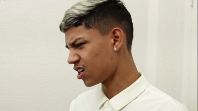 O NOVINHO QUIS TIRAR ONDA COM OS MALOQUEIROS E ACABOU LEVANDO DUAS ROLAS NO CU