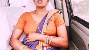 Indian maid car sex Telugu dirty talks and pissing.