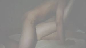 リアル夜這い悪戯する欲求不満な可愛い彼女…起きたばかりの彼氏に即中出しで逆にハメられてしまう/Japanese amateur hentai