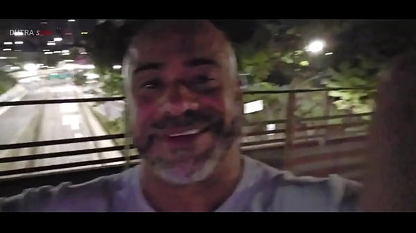 A mais gostosa do pornô dando na ponte 23 de maio – Quem passou de carro viu rs rs