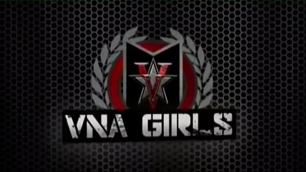 Girlboss Vicky Vette Strips Naked And Send Some Dirty Pictures!