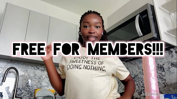 I CAN’T STOP TOUCHING MYSELF IN THE KITCHEN!