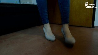 Trying high heels on her sexy feet (foot tease, shoe fetish, big feet, sexy soles, foot goddess)