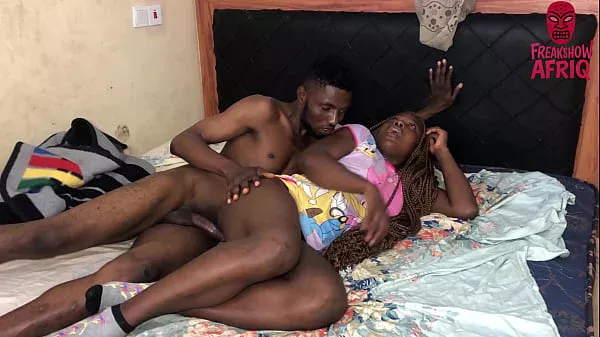 I CAN’T RESIST, MY STEPBRO IS ALWAYS COMING TO MAKE ME SQUIRT HARD. 4K!