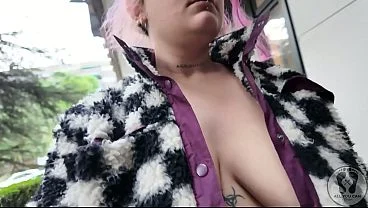 4K PUBLIC FLASHING OUTDOOR TITS WALKING AROUND STREETS