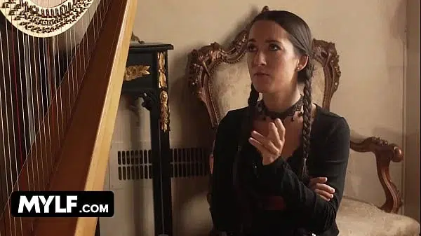 Wednesday Addams Has Her Firs-Ever Lesbian Experience – Freya Von Doom Fucks Claire Roos