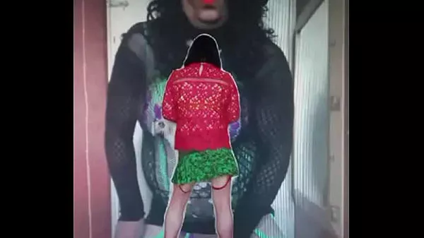 bisexual crossdresser mark trying out his new Video Editor