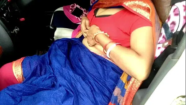 बड़ी गांड वाली 39 साल की मामी को हाईवे किनारे कार में चोदा