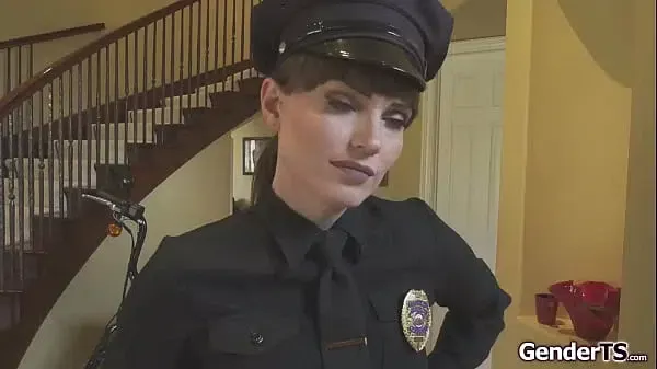 Trans police officer here to the rescue