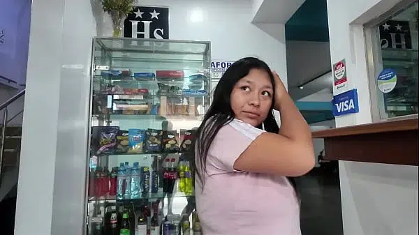 Encontré a Valentina en las calles de Lima y me invito a follar